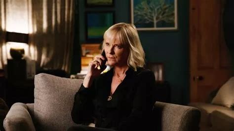 Hermione Norris open to Cold Feet reunion as women her age。